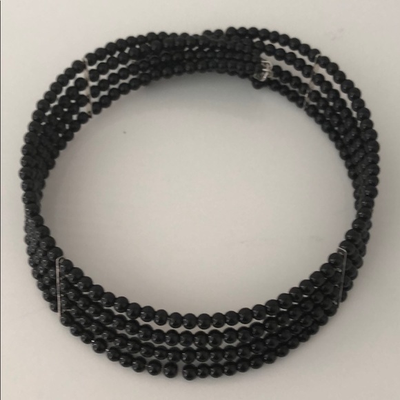 CHOKER BLACK BEADED WITH SILVER TONE BARS NWOT - Picture 6 of 7